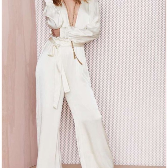 Nasty Gal White ivory After Party Vintage 54Th Street Satin Jumpsuit - Picture 2 of 3